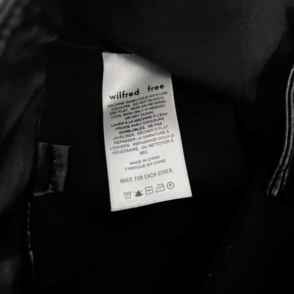 NWOT ARITZIA WILFRED FREE BLACK MODERN CARGO PANTS IN FAUX LEATHER - 4 - Picture 12 of 13